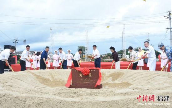 出席嘉賓為項目培土奠基。主辦方 供圖