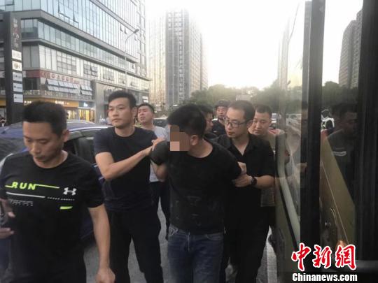 抓捕現(xiàn)場。警方 供圖